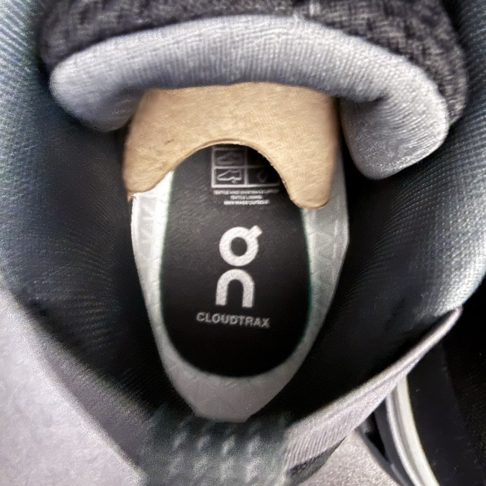 On Cloud Cloudtrax Boots Women's Size 9.5 53.98588 Black Rock Shoes Mid Outdoors - Picture 11 of 15